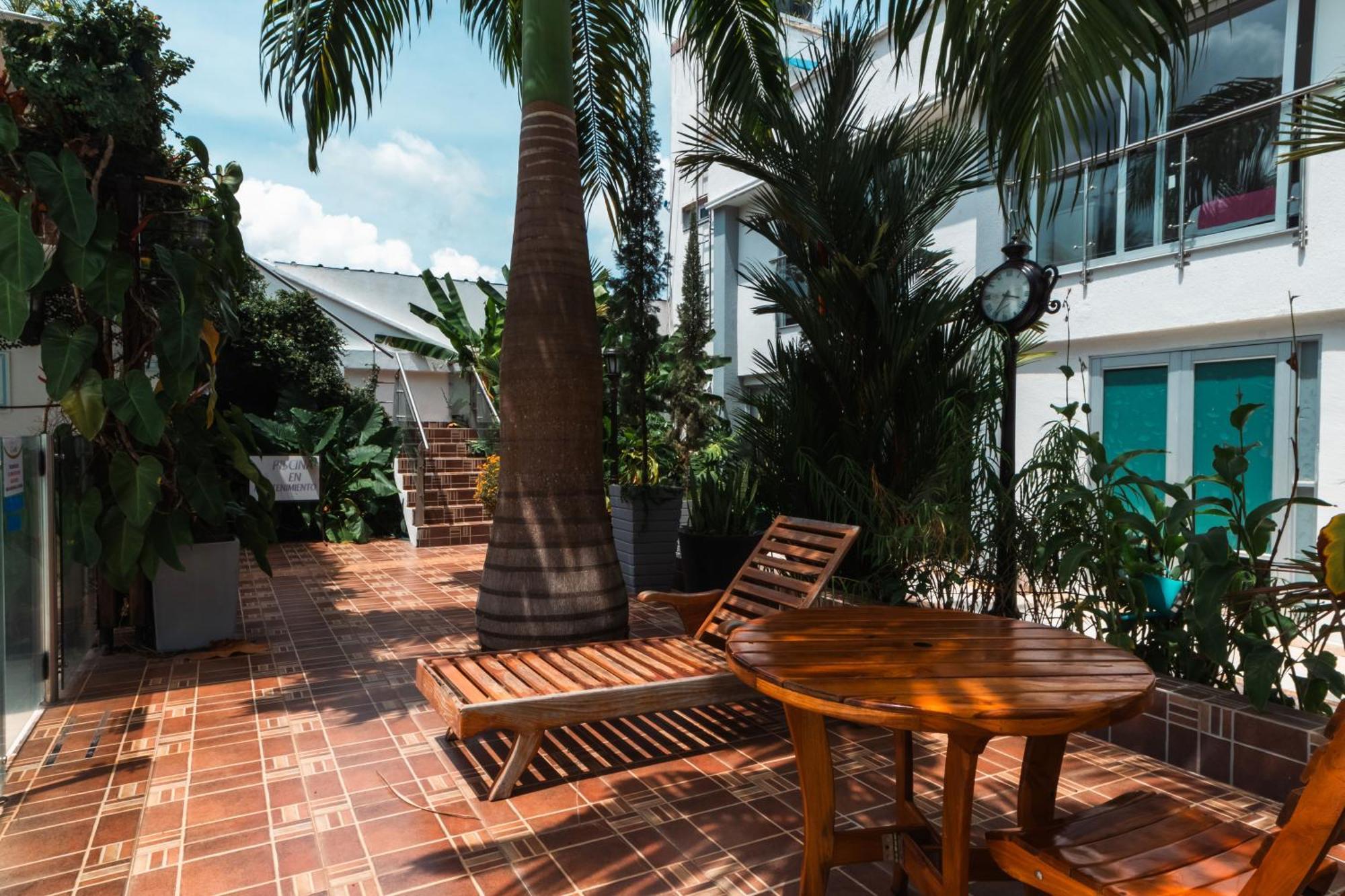 Hotel El Aeropuerto San Jose del Guaviare Ngoại thất bức ảnh