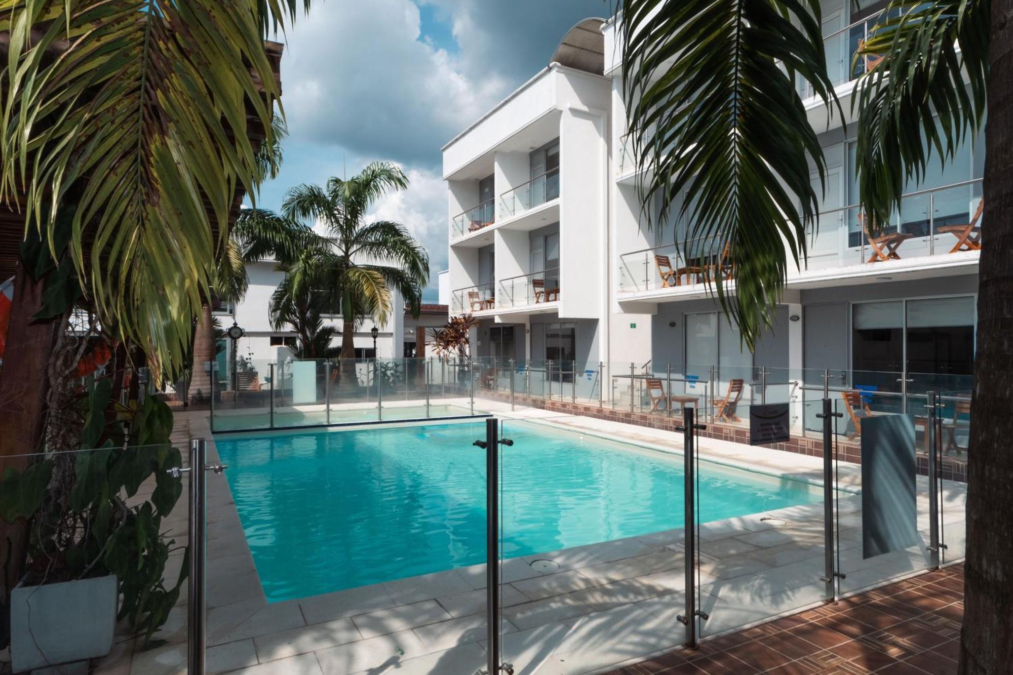 Hotel El Aeropuerto San Jose del Guaviare Ngoại thất bức ảnh